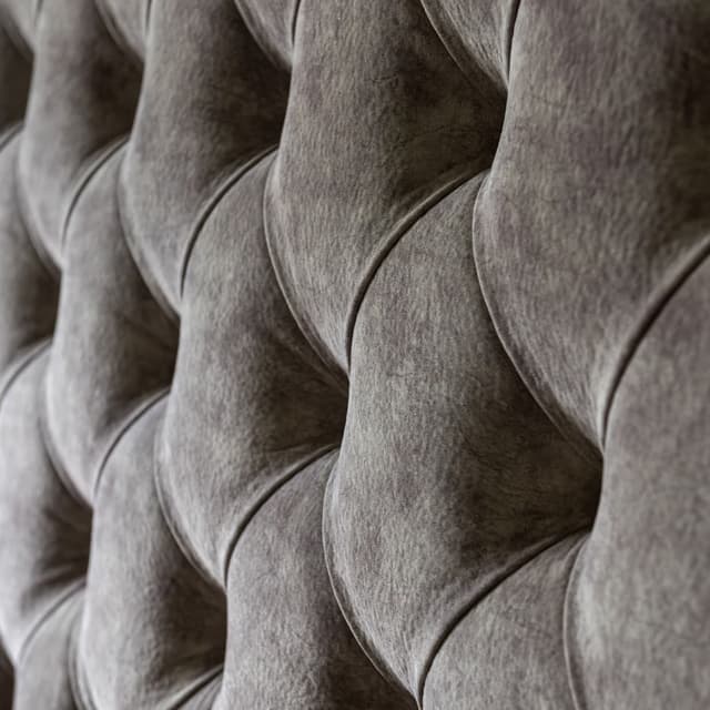    ¡Contacta con Tapizados Domínguez!